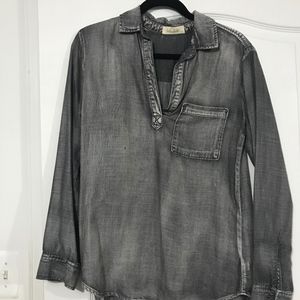 Bella Dahl Grey washed split neck denim blouse S